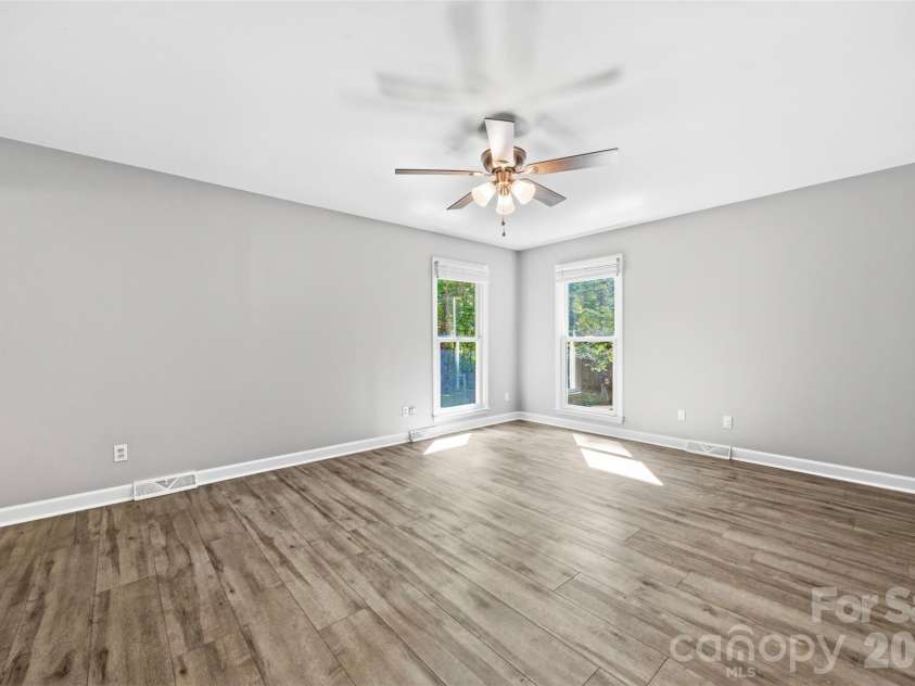 4376 Gentry Lane, York, SC 29745.  MLS# CAR4423979, YatesRealty ID 50651. Master Bedroom