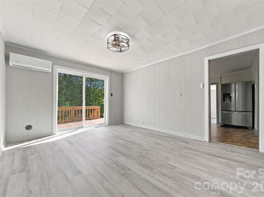 3860 Pickle Williams Lane, Granite Falls, NC 28630.  MLS# CAR4378654, YatesRealty ID 50655. 