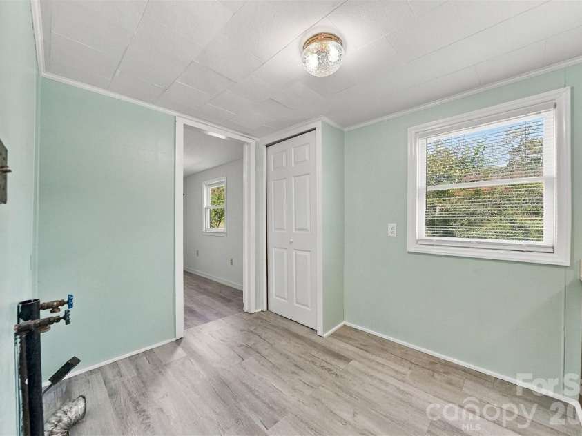 3860 Pickle Williams Lane, Granite Falls, NC 28630.  MLS# CAR4378654, YatesRealty ID 50655. 