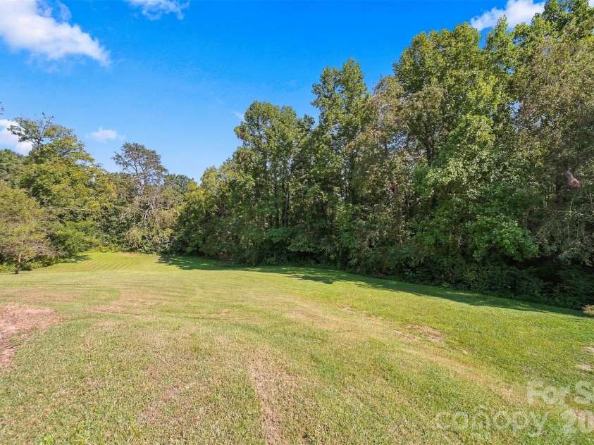 3860 Pickle Williams Lane, Granite Falls, NC 28630.  MLS# CAR4378654, YatesRealty ID 50655. 