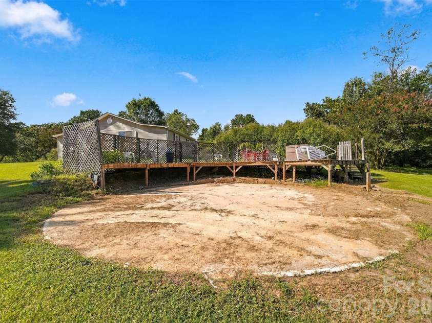 3860 Pickle Williams Lane, Granite Falls, NC 28630.  MLS# CAR4378654, YatesRealty ID 50655. 