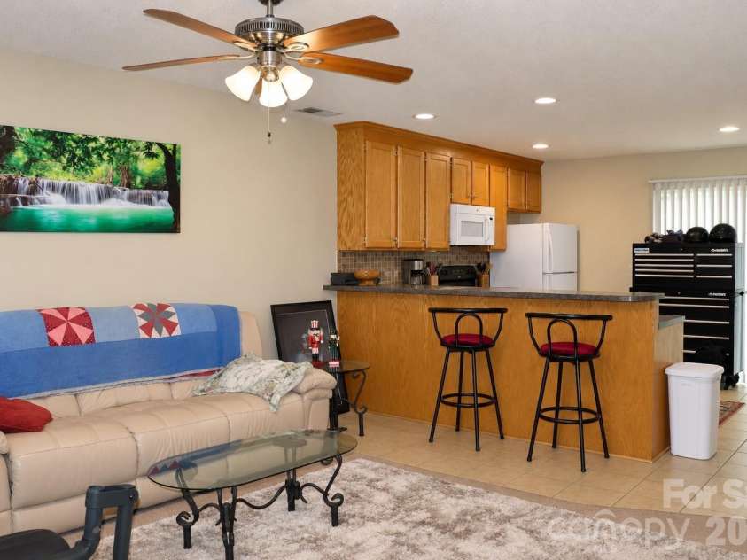 102 King Henry Lane, Granite Falls, NC 28630.  MLS# CAR4411677, YatesRealty ID 50657. Unit 110