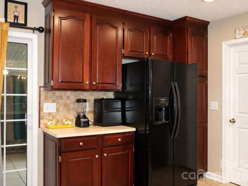 102 King Henry Lane, Granite Falls, NC 28630.  MLS# CAR4411677, YatesRealty ID 50657. Unit 116