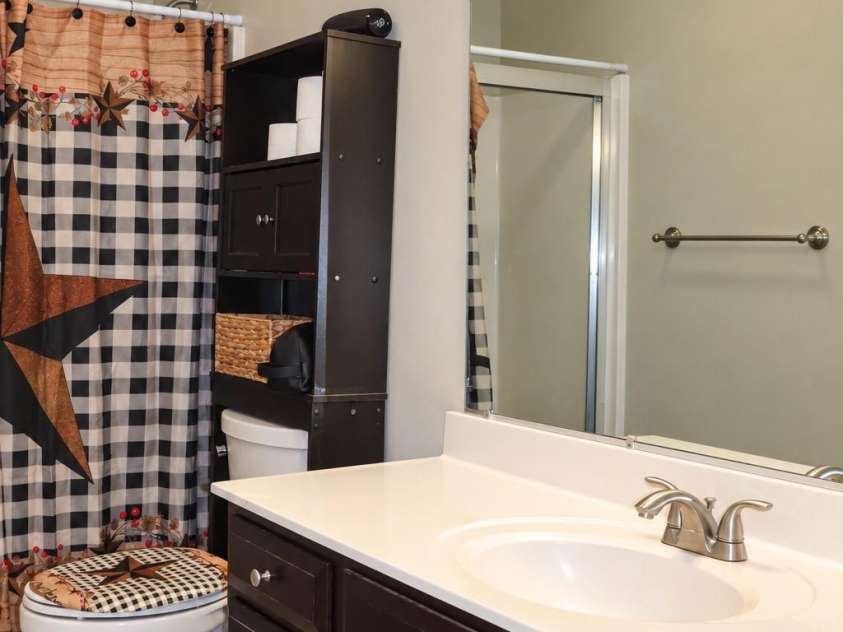 102 King Henry Lane, Granite Falls, NC 28630.  MLS# CAR4411677, YatesRealty ID 50657. Unit 116 Hall Bath