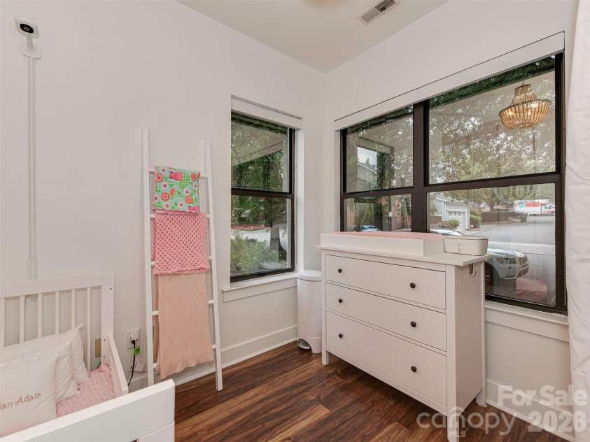 712 Alexander Street, Charlotte, NC 28202.  MLS# CAR4351858, YatesRealty ID 5066. 