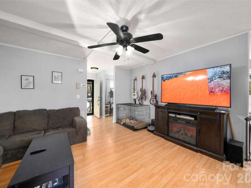 177 Forest Drive, Clyde, NC 28721.  MLS# CAR4424243, YatesRealty ID 50661. Living Room