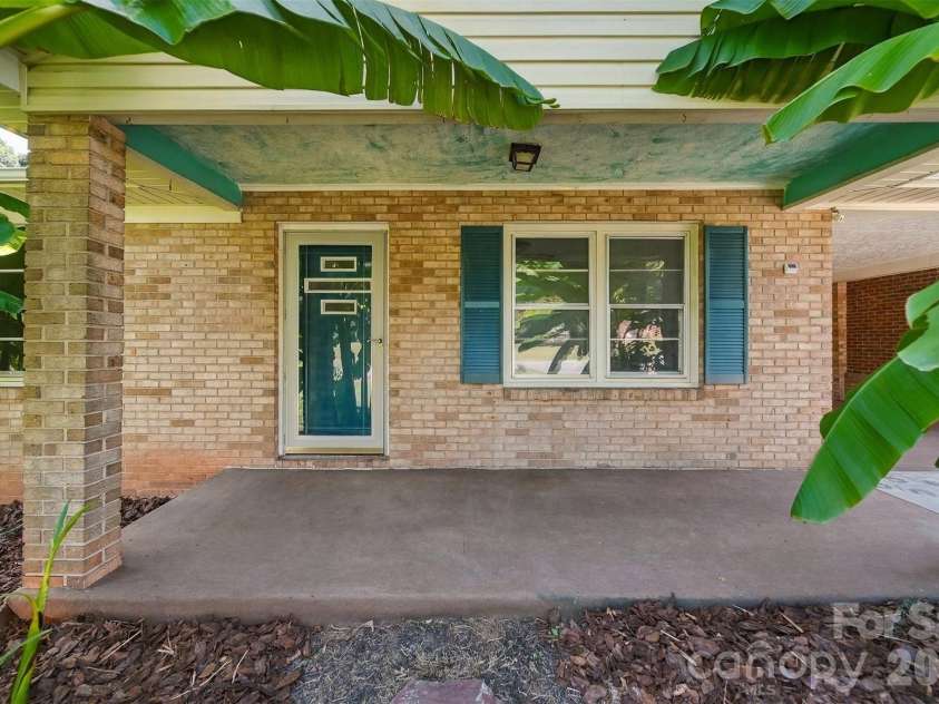 3490 Greentree Acres Road, Valdese, NC 28690.  MLS# CAR4424184, YatesRealty ID 50663. 