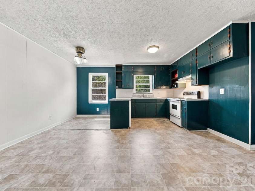 3490 Greentree Acres Road, Valdese, NC 28690.  MLS# CAR4424184, YatesRealty ID 50663. 
