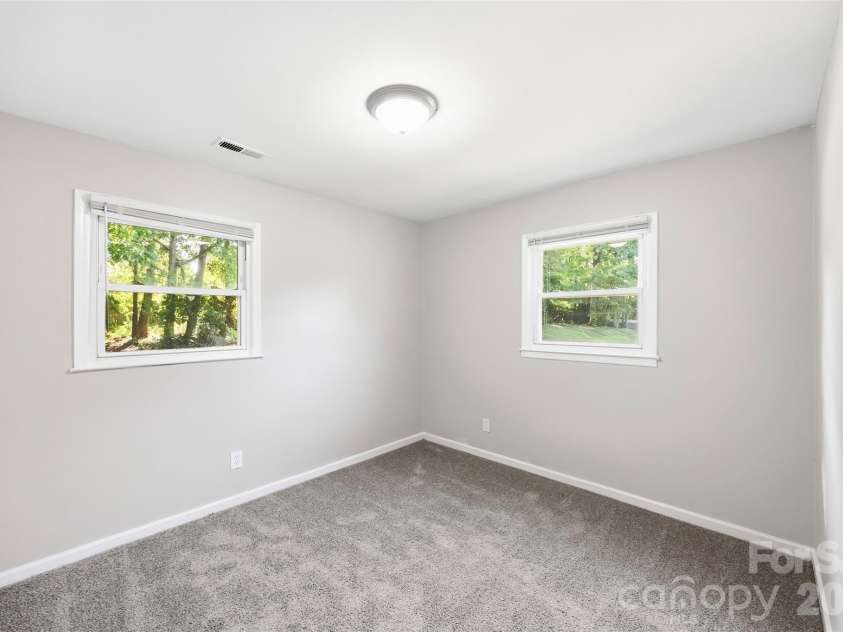 428 Mclelland Avenue, Mooresville, NC 28115.  MLS# CAR4424242, YatesRealty ID 50664. 