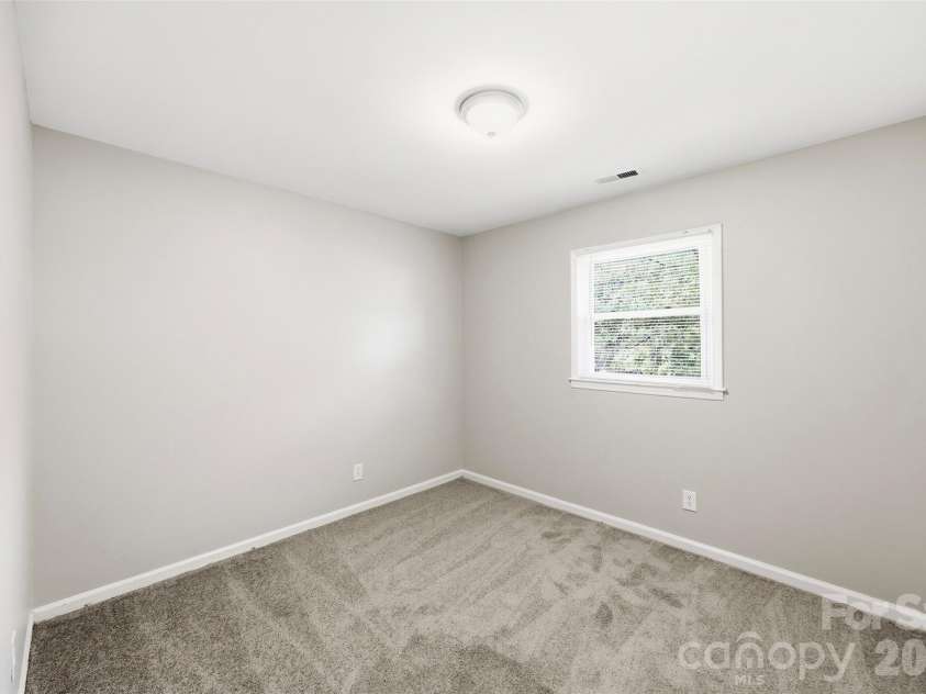 428 Mclelland Avenue, Mooresville, NC 28115.  MLS# CAR4424242, YatesRealty ID 50664. 