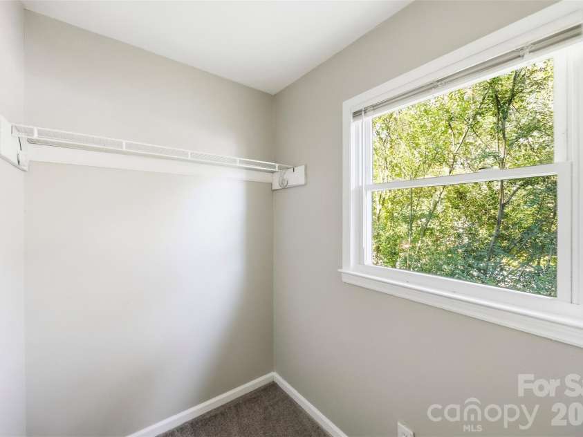 428 Mclelland Avenue, Mooresville, NC 28115.  MLS# CAR4424242, YatesRealty ID 50664. 