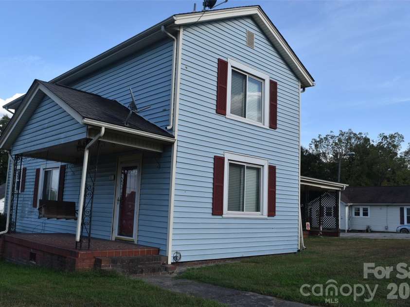 301 Highland Street, Mount Holly, NC 28120.  MLS# CAR4424187, YatesRealty ID 50665. Side view