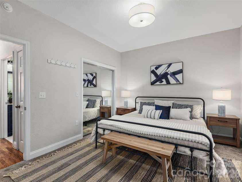 17 Lake Avenue, Black Mountain, NC 28711.  MLS# CAR4324446, YatesRealty ID 50666. 