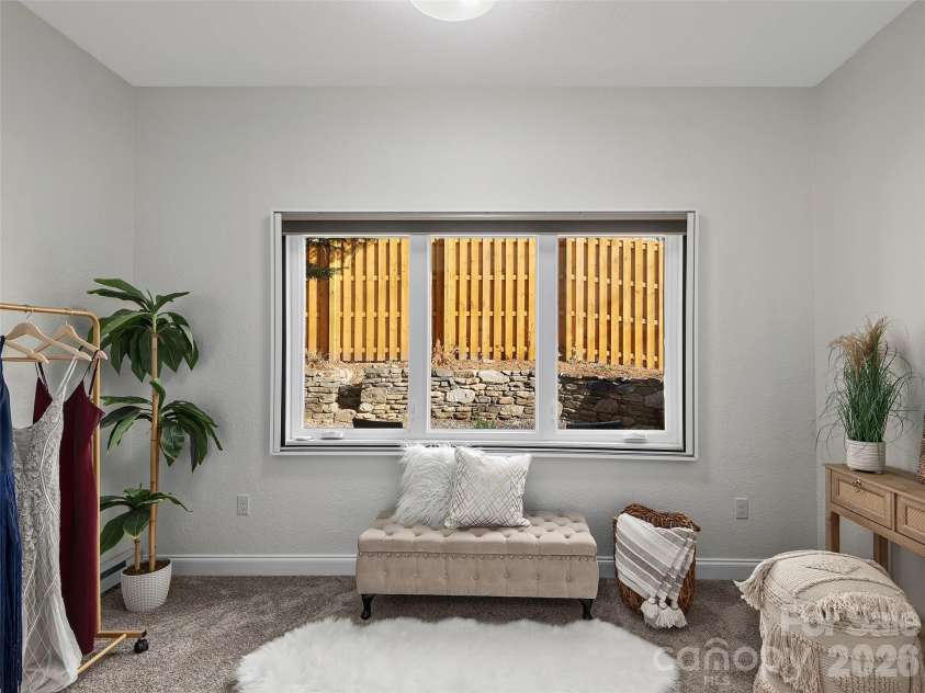 17 Lake Avenue, Black Mountain, NC 28711.  MLS# CAR4324446, YatesRealty ID 50666. 