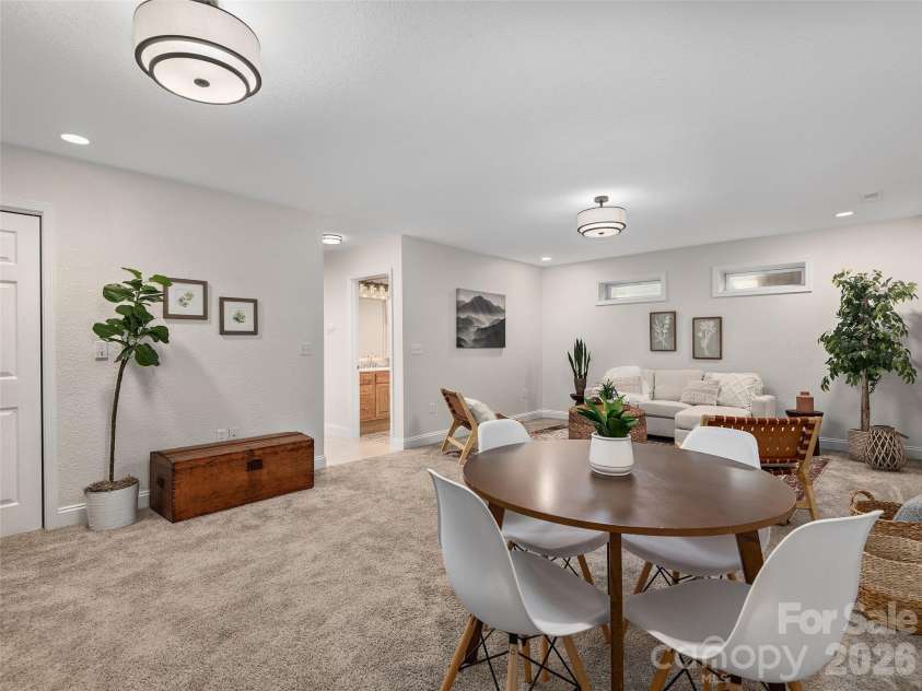 17 Lake Avenue, Black Mountain, NC 28711.  MLS# CAR4324446, YatesRealty ID 50666. 