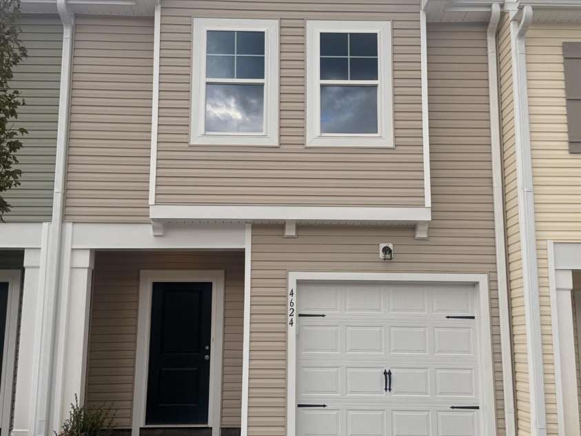 4624 Green Drake Drive, Charlotte, NC 28269.  MLS# CAR4424253, YatesRealty ID 50667. 