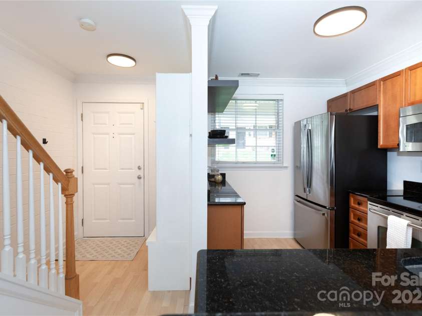 1230 Green Oaks Lane, Charlotte, NC 28205.  MLS# CAR4238666, YatesRealty ID 5067. 