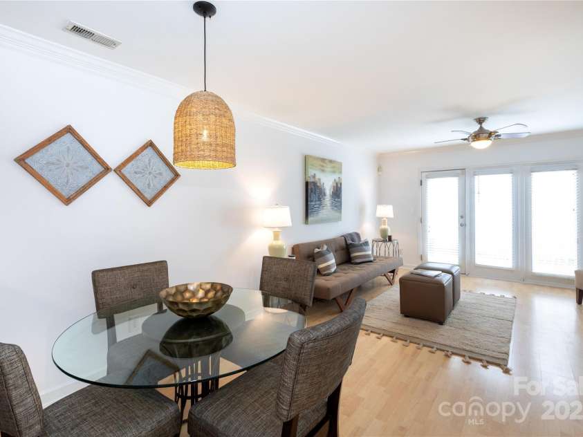 1230 Green Oaks Lane, Charlotte, NC 28205.  MLS# CAR4238666, YatesRealty ID 5067. 