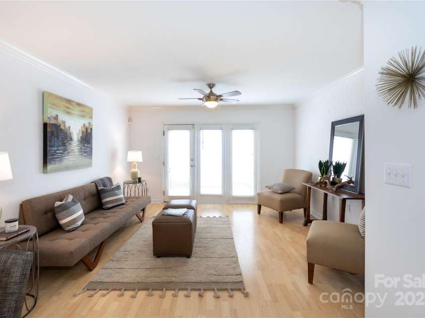 1230 Green Oaks Lane, Charlotte, NC 28205.  MLS# CAR4238666, YatesRealty ID 5067. 