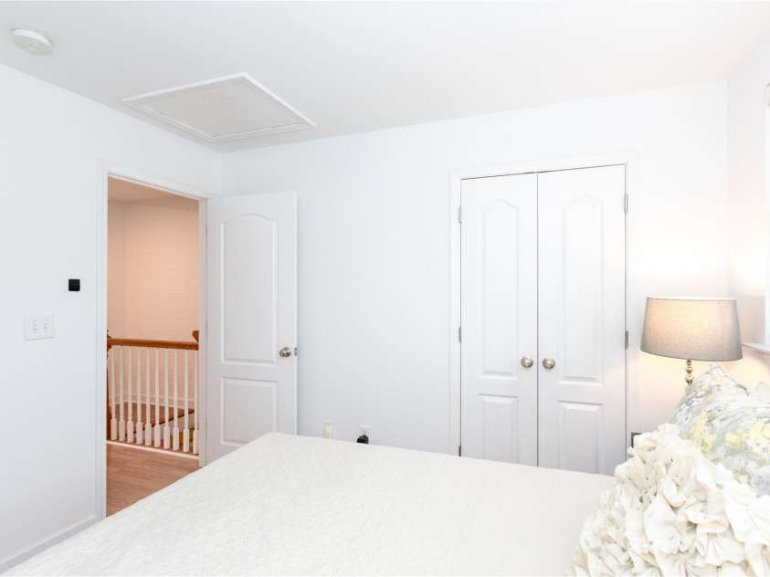 1230 Green Oaks Lane, Charlotte, NC 28205.  MLS# CAR4238666, YatesRealty ID 5067. 