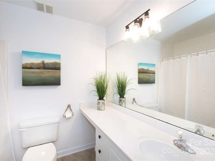 1230 Green Oaks Lane, Charlotte, NC 28205.  MLS# CAR4238666, YatesRealty ID 5067. 