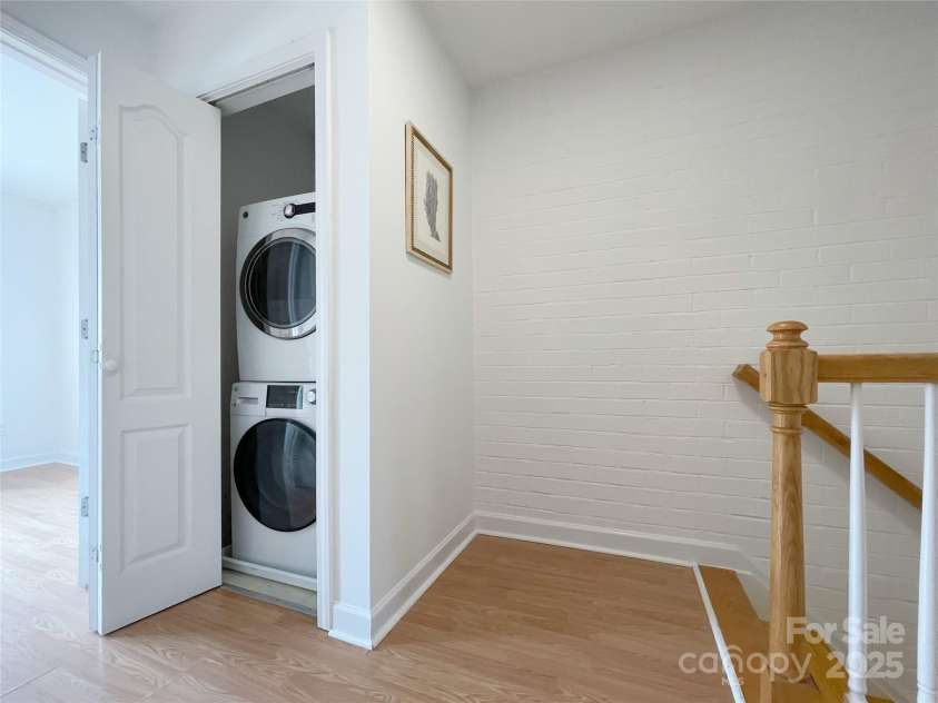 1230 Green Oaks Lane, Charlotte, NC 28205.  MLS# CAR4238666, YatesRealty ID 5067. 