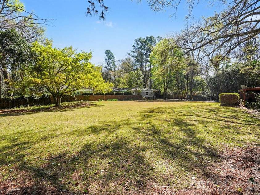 7600 Park Road, Charlotte, NC 28210.  MLS# CAR4358025, YatesRealty ID 5067. 