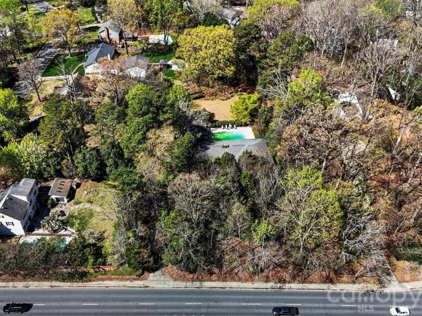 7600 Park Road, Charlotte, NC 28210.  MLS# CAR4358025, YatesRealty ID 5067. 