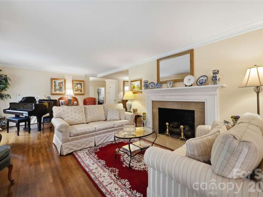 7600 Park Road, Charlotte, NC 28210.  MLS# CAR4435432, YatesRealty ID 5067. 