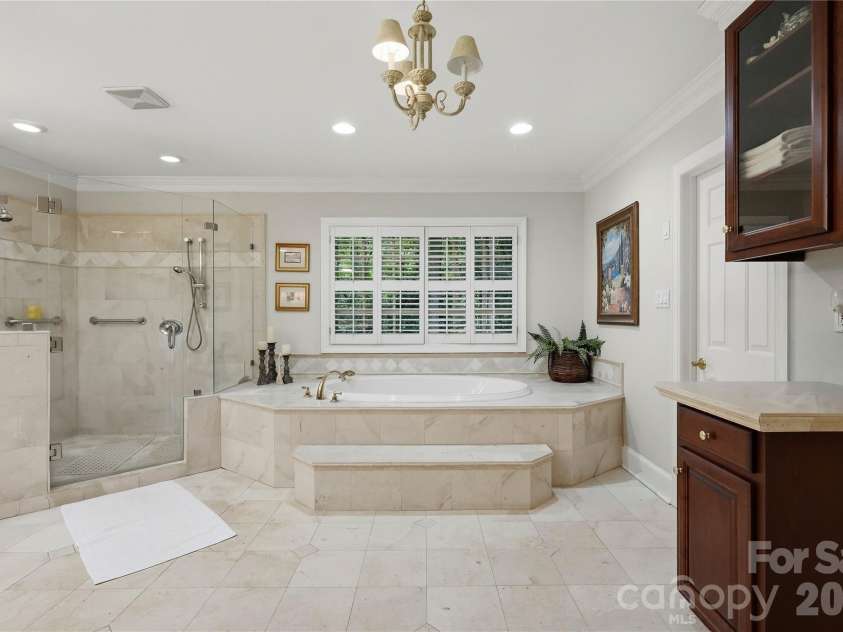 7600 Park Road, Charlotte, NC 28210.  MLS# CAR4435432, YatesRealty ID 5067. 