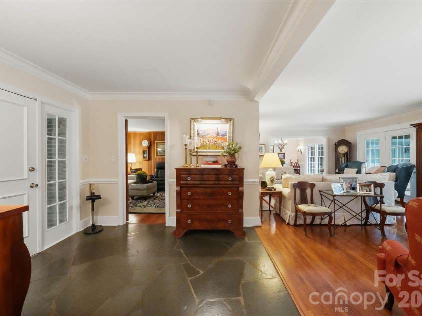 7600 Park Road, Charlotte, NC 28210.  MLS# CAR4435432, YatesRealty ID 5067. 