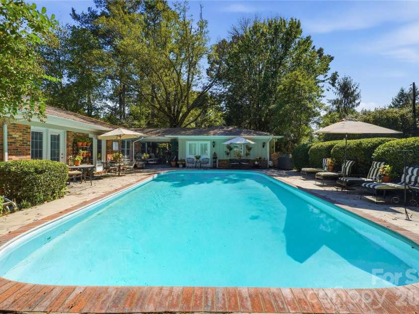 7600 Park Road, Charlotte, NC 28210.  MLS# CAR4435432, YatesRealty ID 5067. 