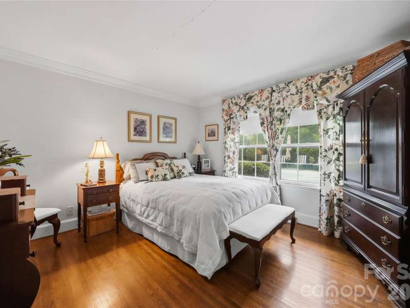 7600 Park Road, Charlotte, NC 28210.  MLS# CAR4435432, YatesRealty ID 5067. Bedroom #2