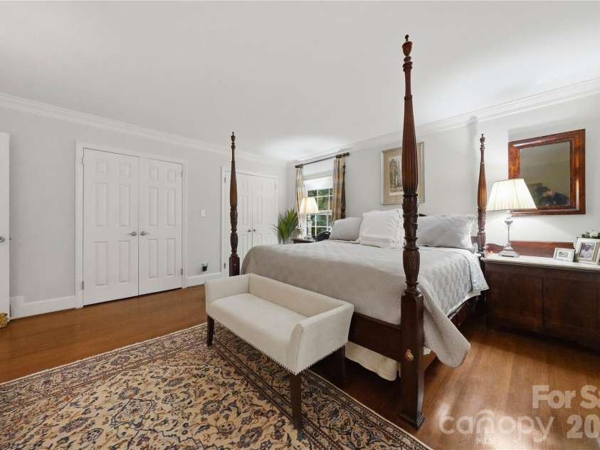 7600 Park Road, Charlotte, NC 28210.  MLS# CAR4435432, YatesRealty ID 5067. Primary bedroom