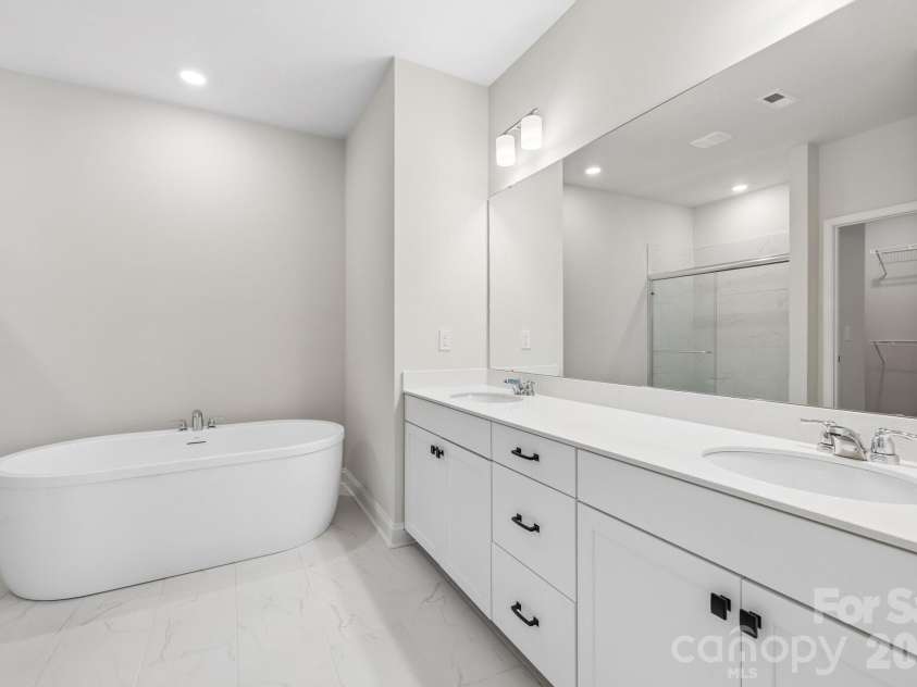 9601 Pointer Road, Huntersville, NC 28078.  MLS# CAR4424257, YatesRealty ID 50671. Photos are representational