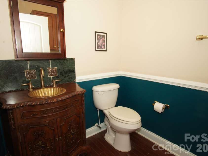105 Jobe Drive, Statesville, NC 28677.  MLS# CAR4424040, YatesRealty ID 50672. 