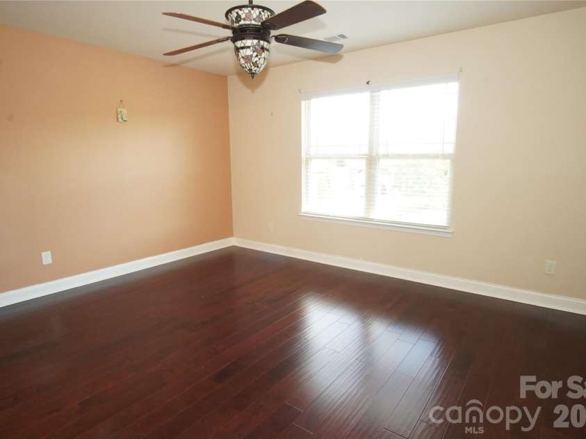 105 Jobe Drive, Statesville, NC 28677.  MLS# CAR4424040, YatesRealty ID 50672. 