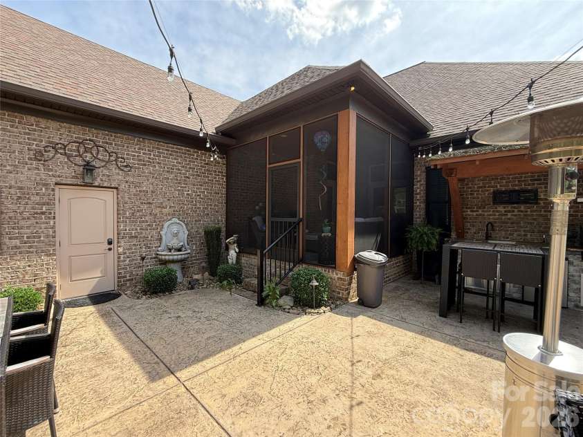 3756 Sand Wedge Drive, Gastonia, NC 28056.  MLS# CAR4424256, YatesRealty ID 50674. 