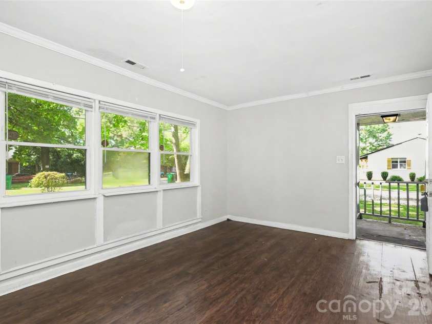 4115 Tresevant Avenue, Charlotte, NC 28208.  MLS# CAR4423929, YatesRealty ID 50676. 