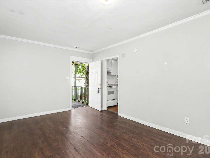 4115 Tresevant Avenue, Charlotte, NC 28208.  MLS# CAR4423929, YatesRealty ID 50676. 
