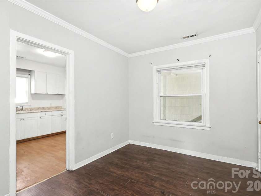 4115 Tresevant Avenue, Charlotte, NC 28208.  MLS# CAR4423929, YatesRealty ID 50676. 