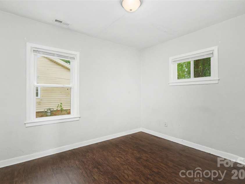 4115 Tresevant Avenue, Charlotte, NC 28208.  MLS# CAR4423929, YatesRealty ID 50676. 