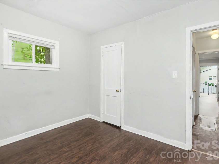 4115 Tresevant Avenue, Charlotte, NC 28208.  MLS# CAR4423929, YatesRealty ID 50676. 