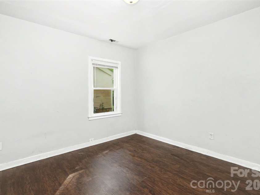 4115 Tresevant Avenue, Charlotte, NC 28208.  MLS# CAR4423929, YatesRealty ID 50676. 
