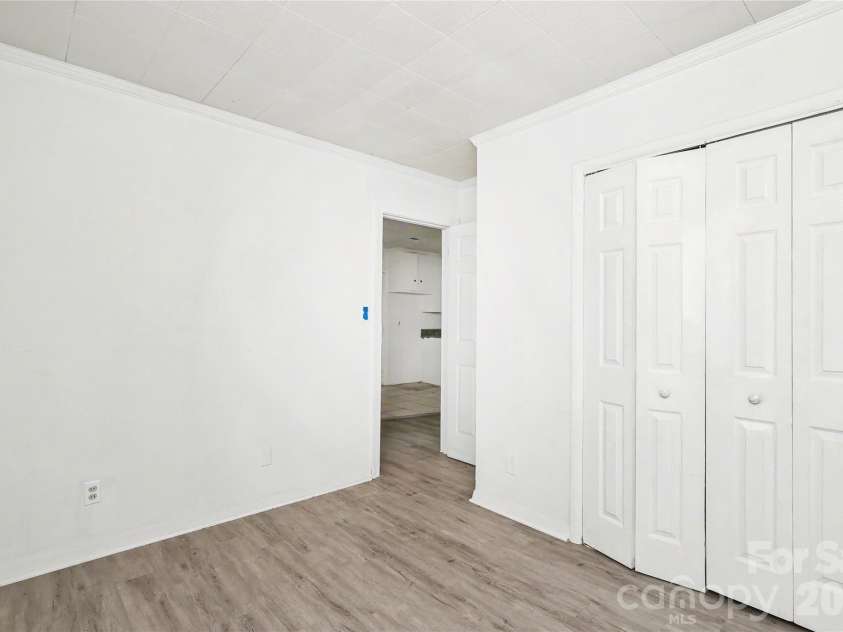 4115 Tresevant Avenue, Charlotte, NC 28208.  MLS# CAR4423929, YatesRealty ID 50676. 