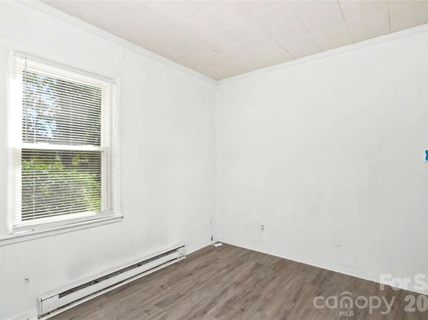 4115 Tresevant Avenue, Charlotte, NC 28208.  MLS# CAR4423929, YatesRealty ID 50676. 