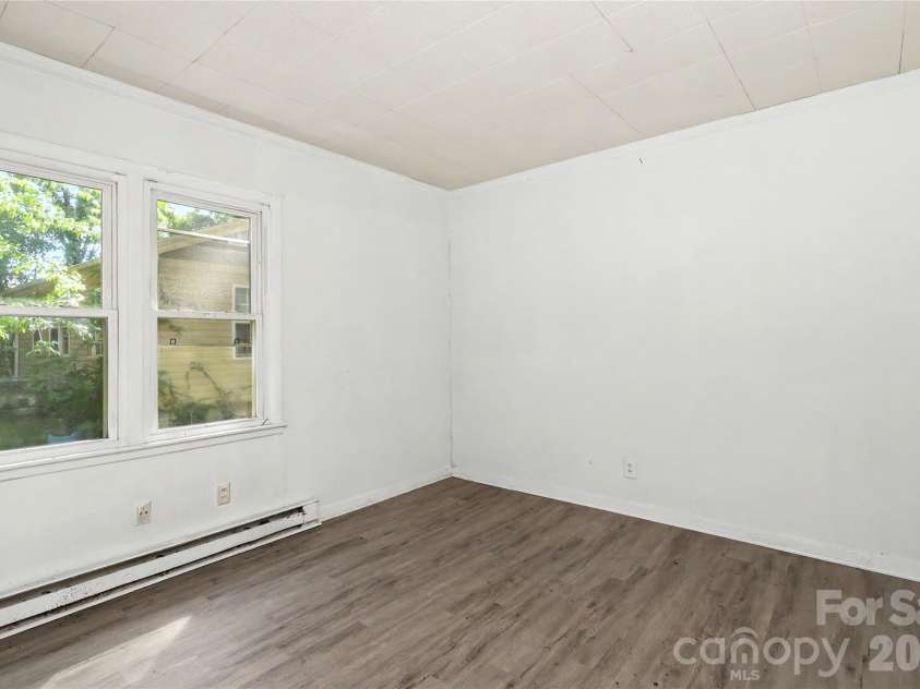 4115 Tresevant Avenue, Charlotte, NC 28208.  MLS# CAR4423929, YatesRealty ID 50676. 