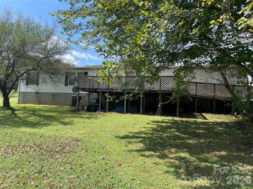 112 Flake Road, Harmony, NC 28634.  MLS# CAR4424130, YatesRealty ID 50677. 