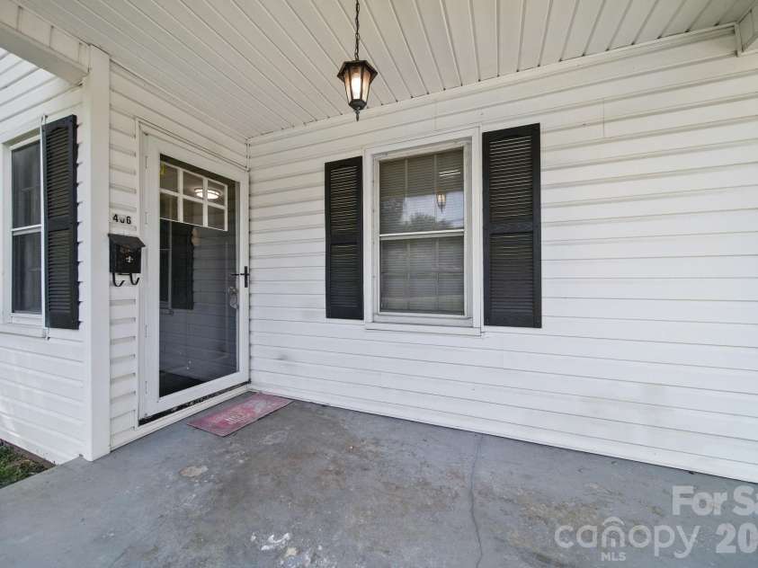 406 Sunset Drive, Stanley, NC 28164.  MLS# CAR4424220, YatesRealty ID 50678. 