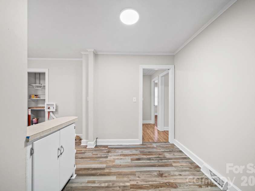406 Sunset Drive, Stanley, NC 28164.  MLS# CAR4424220, YatesRealty ID 50678. 